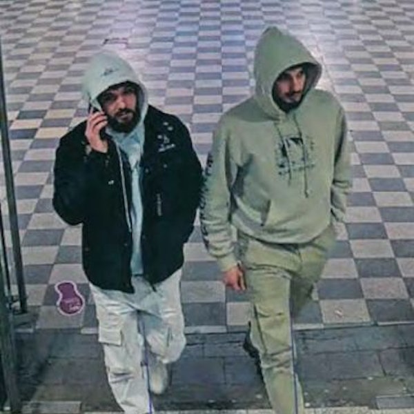 Wer kann Hinweise zu den abgebildeten Tatverdächtigen geben?