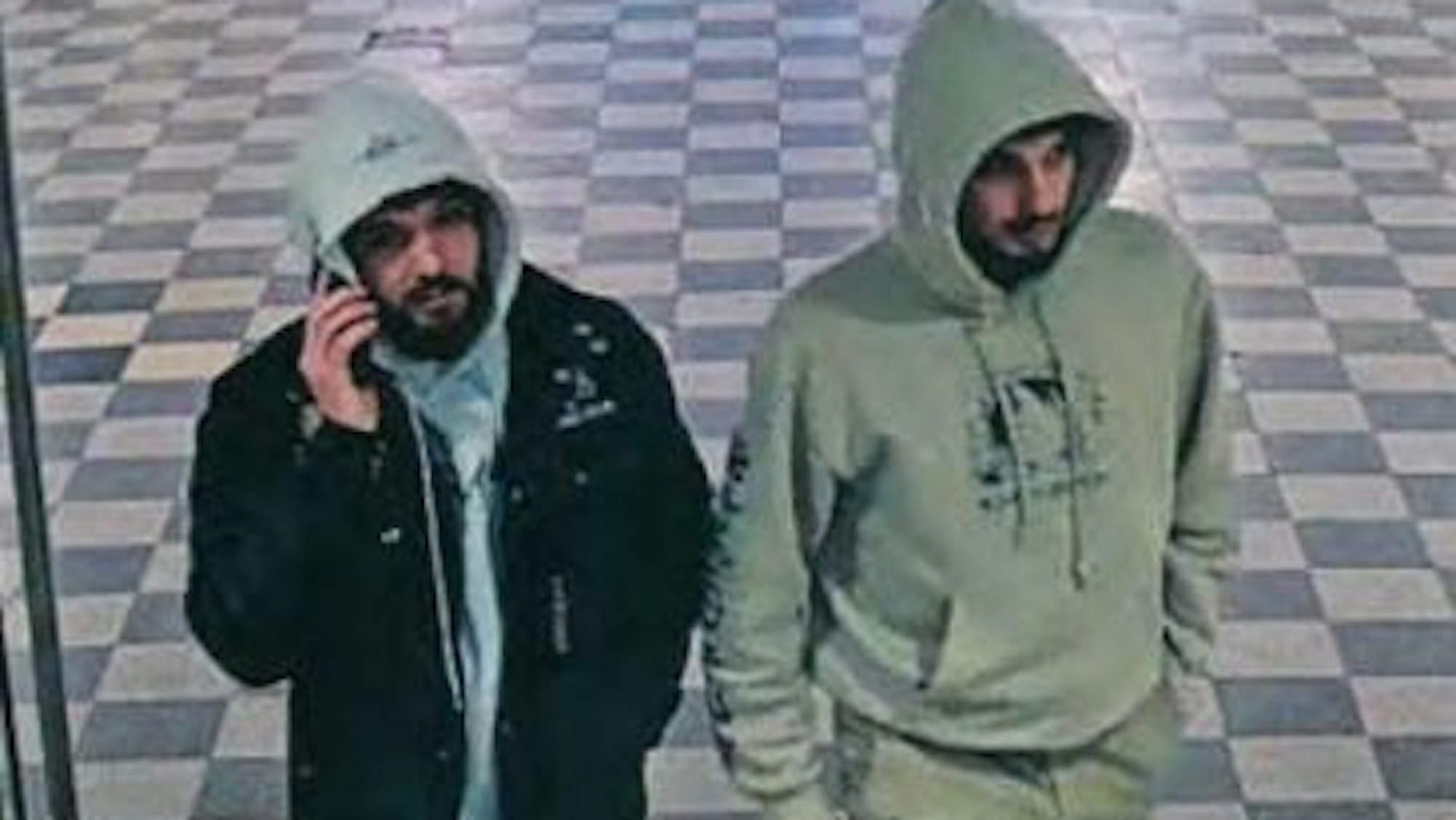 Wer kann Hinweise zu den abgebildeten Tatverdächtigen geben?