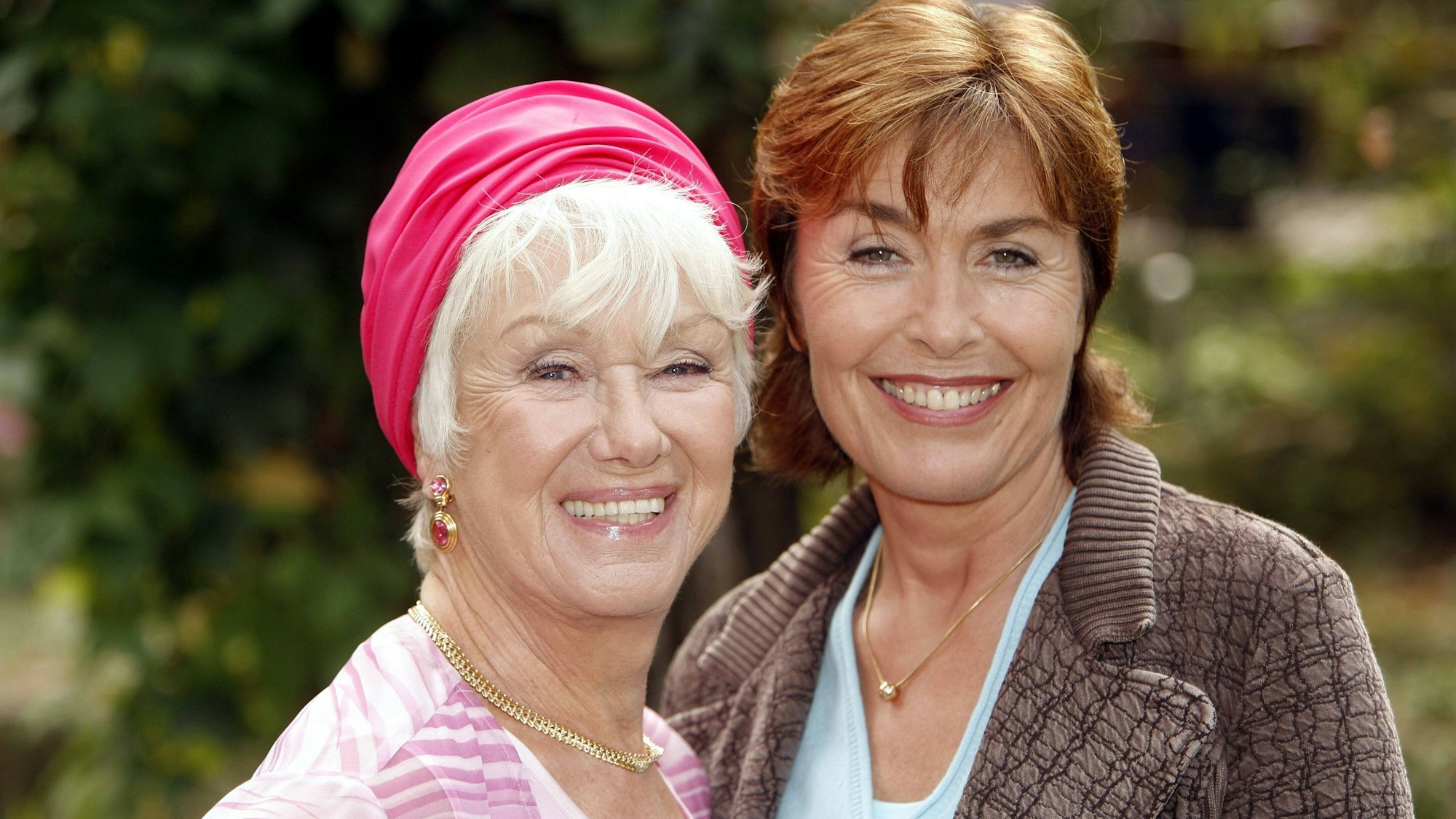 Maria Sebaldt mit ihrer Schauspielkollegin Thekla Carola Wied.