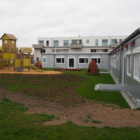 Innenhof der Kita an der Kometenallee in Pulheim