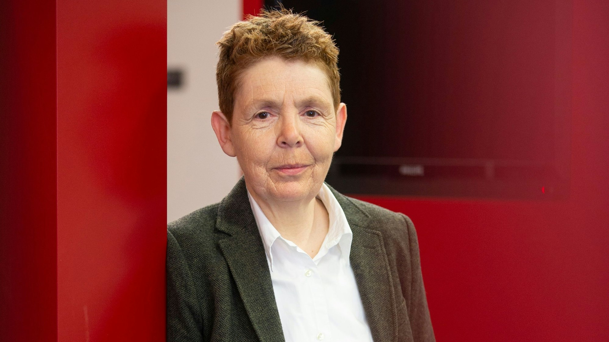 Mit Literatur, Musik und Malerei kennt sie sich aus: Gabriele Ewenz veröffentlichte etliche Publikationen, seit 2009 leitet sie das LiK-Archiv (Literatur in Köln).