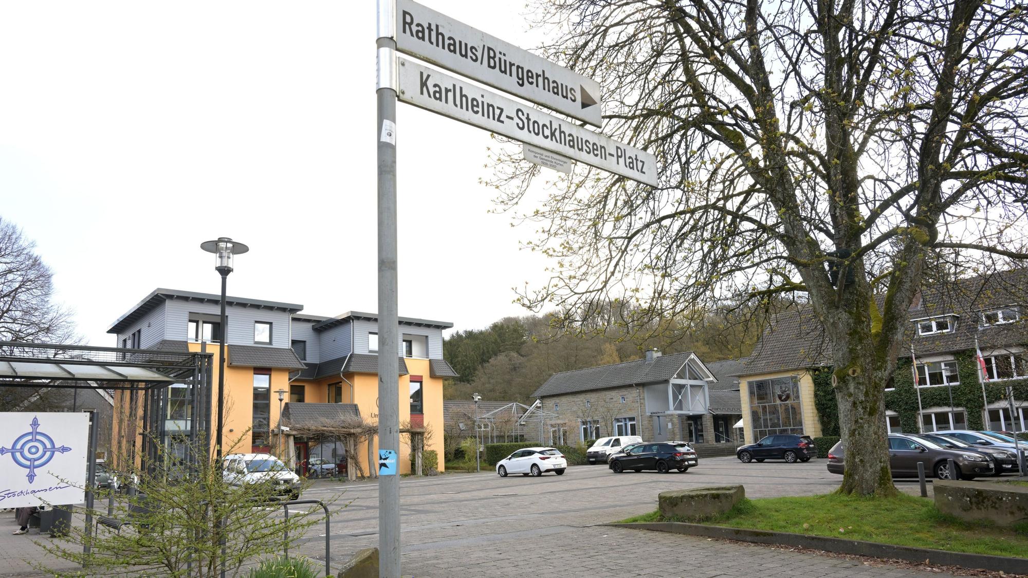 Das Foto zeigt den Karlheinz-Stockhausen-Platz in Kürten,