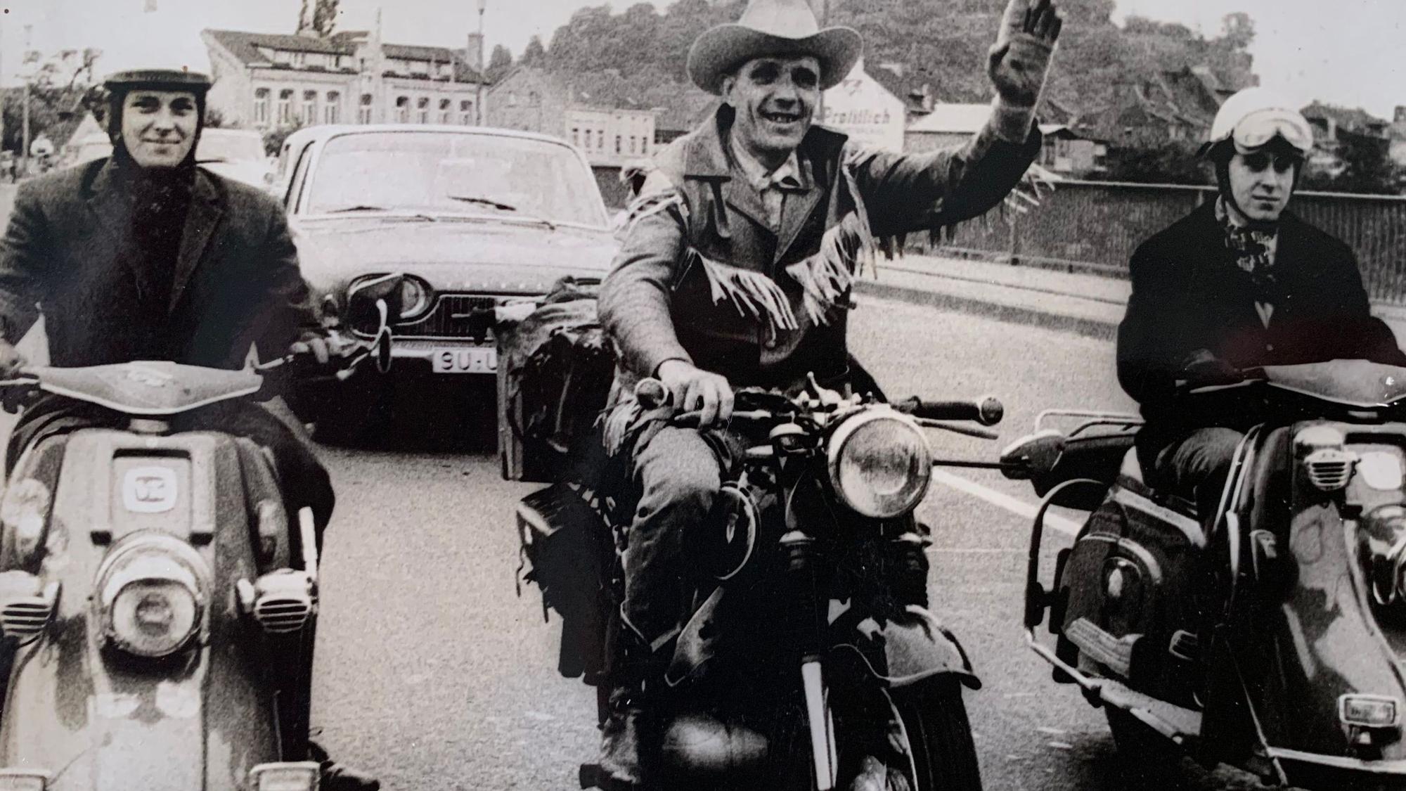 Herrmann Schrader machte eine Reise mit dem Motorrad