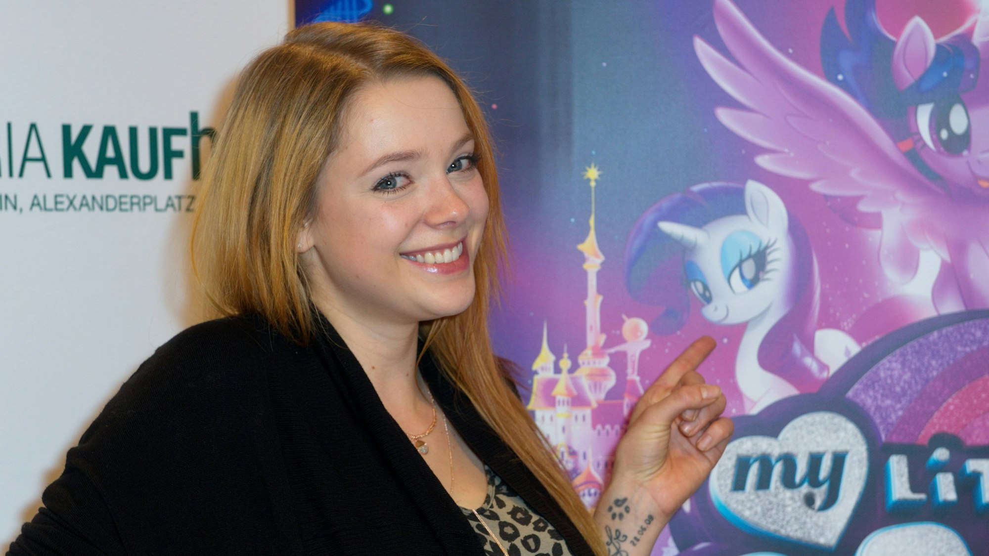 Die Influencerin Anne Wünsche, hier bei einer Filmpremiere 2017, in der sie Synchronsprecherin war.