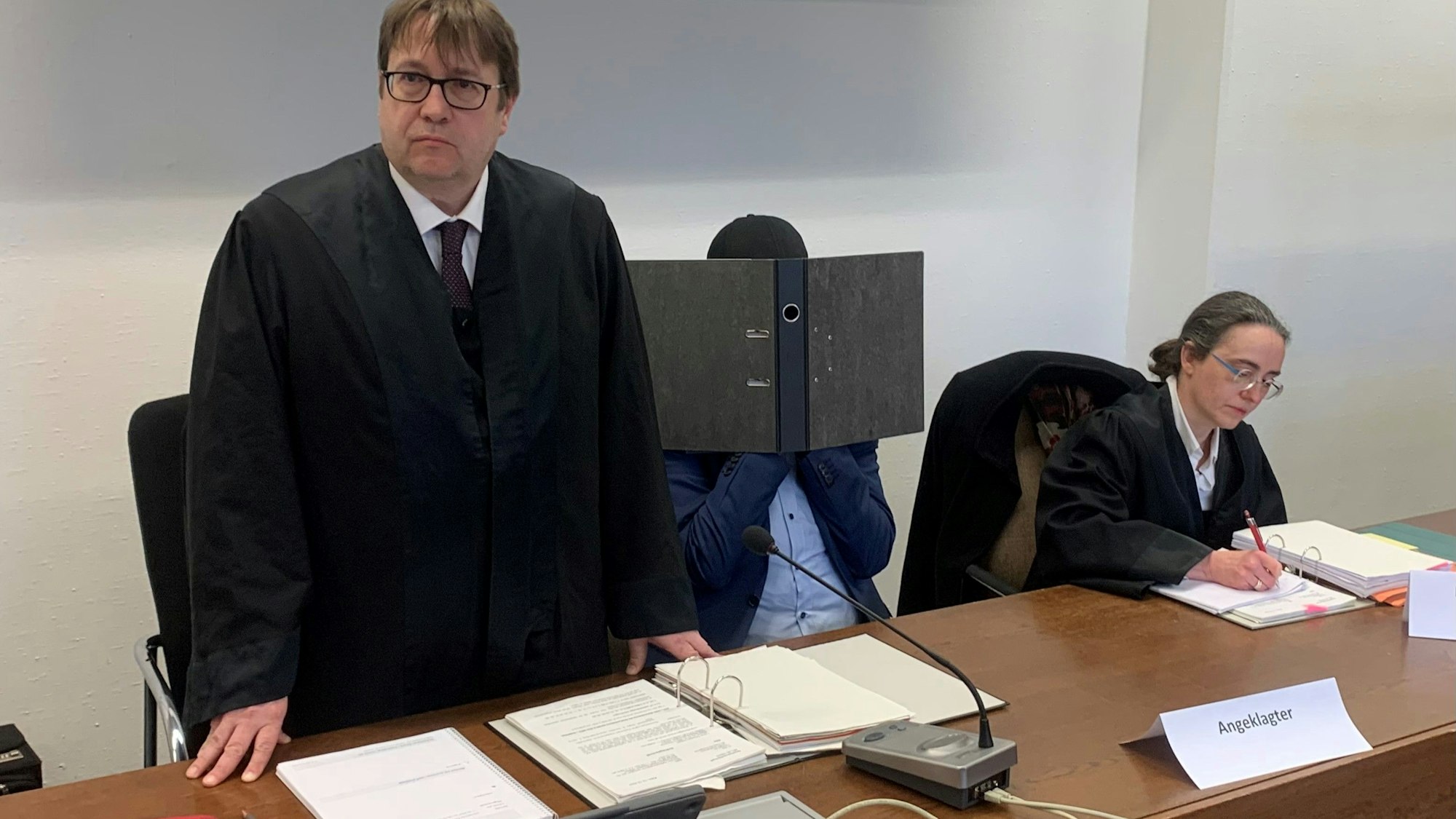 Prozess Babysitter Zollstock