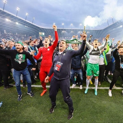 Olimpija Ljubljana feiert