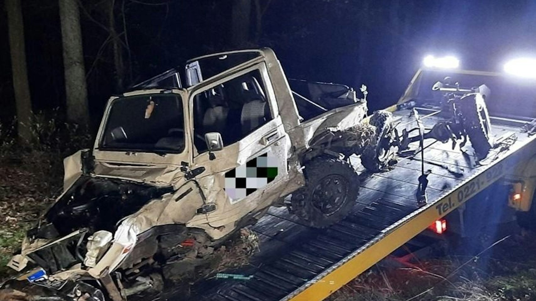 Der Geländewagen erlitt einen Totalschaden.