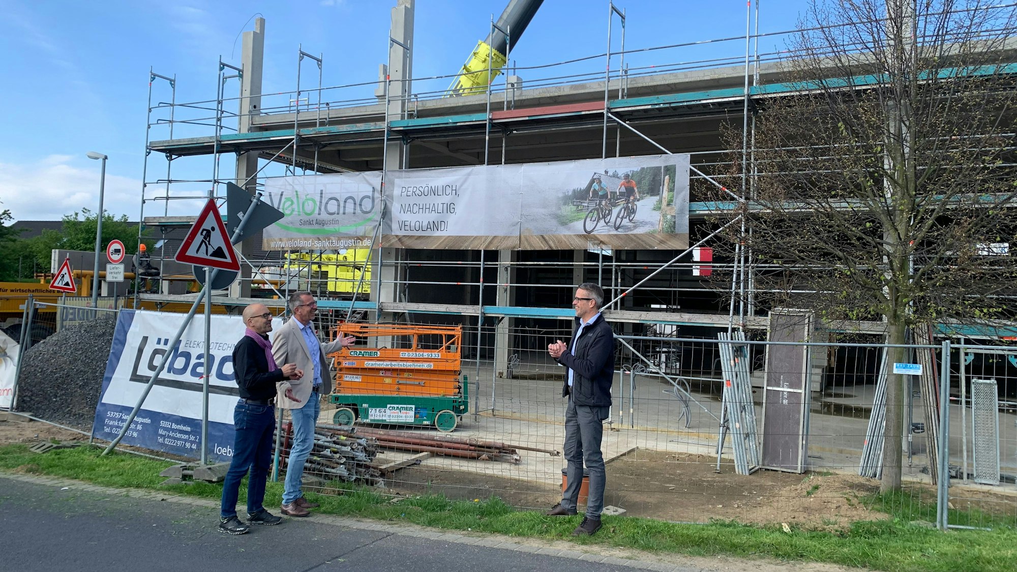 Der Rohbau in Menden des neuen Fahrradgeschäfts „Veloland“.