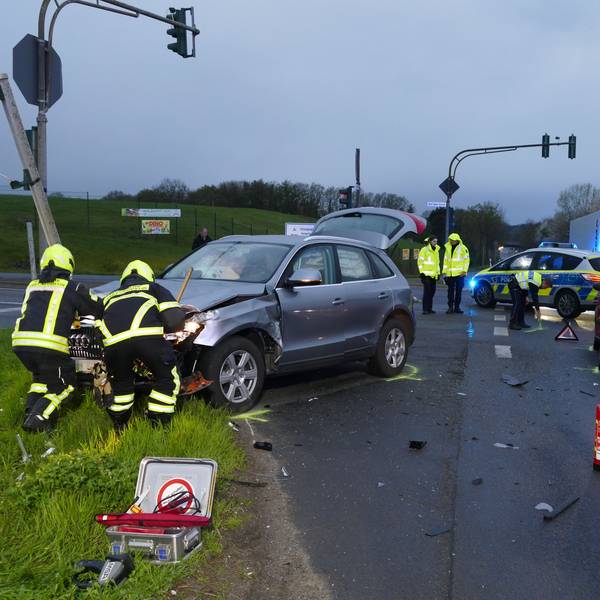 Unfall an der Auffahrt zur A560 in Sankt Augustin.