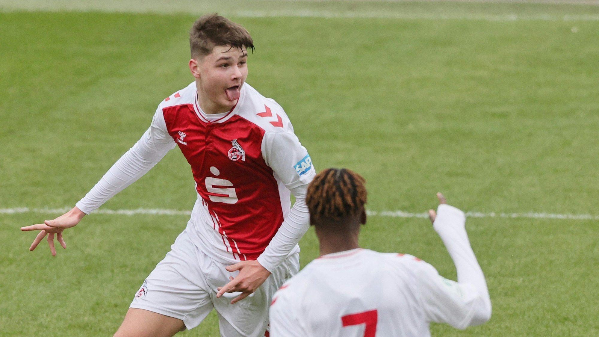 ARCHIV - 04.03.2023, Nordrhein-Westfalen, Köln: Fußball: U19, 1. FC Köln - Bayer 04 Leverkusen, Junioren Bundesliga West. Der Kölner Nachwuchsspieler Jaka Cuber Potocnik jubelt über sein Tor. Auch sein Ex-Club zieht vor den Cas. (zu dpa: «Transferstreit mit Köln: Auch Ljubljana geht in Berufung») Foto: Herbert Bucco/dpa +++ dpa-Bildfunk +++