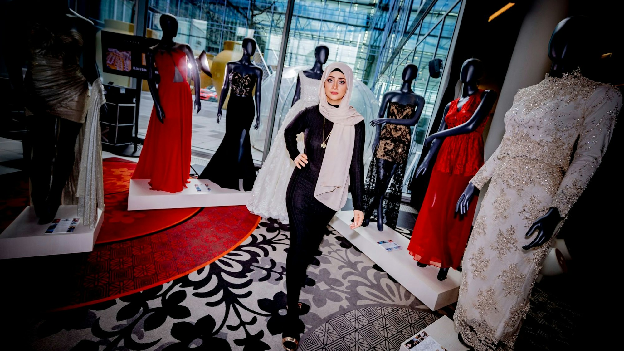 Fatima hawani in ihrem Atelierund im Kameha.