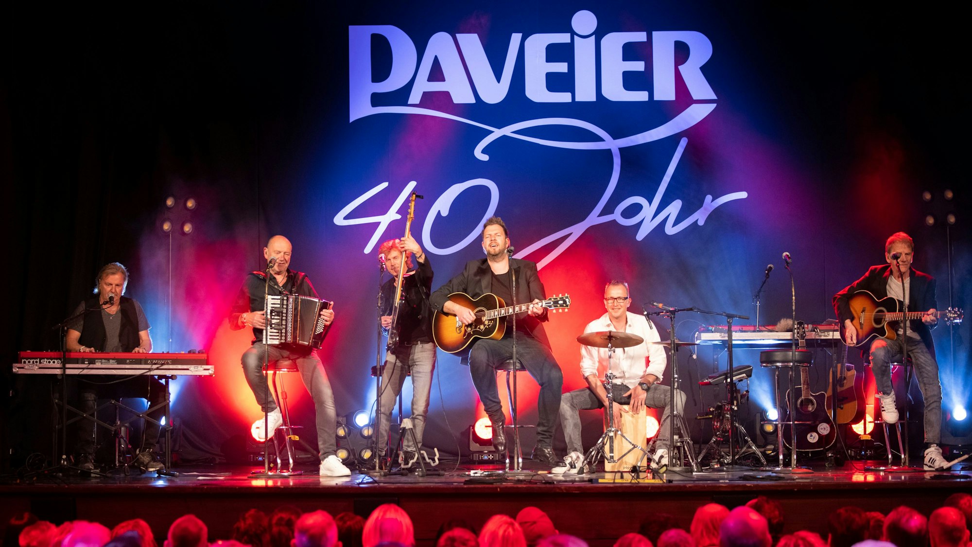 Die Paveier traten im April in der Volksbühne am Rudolfplatz in Köln auf.