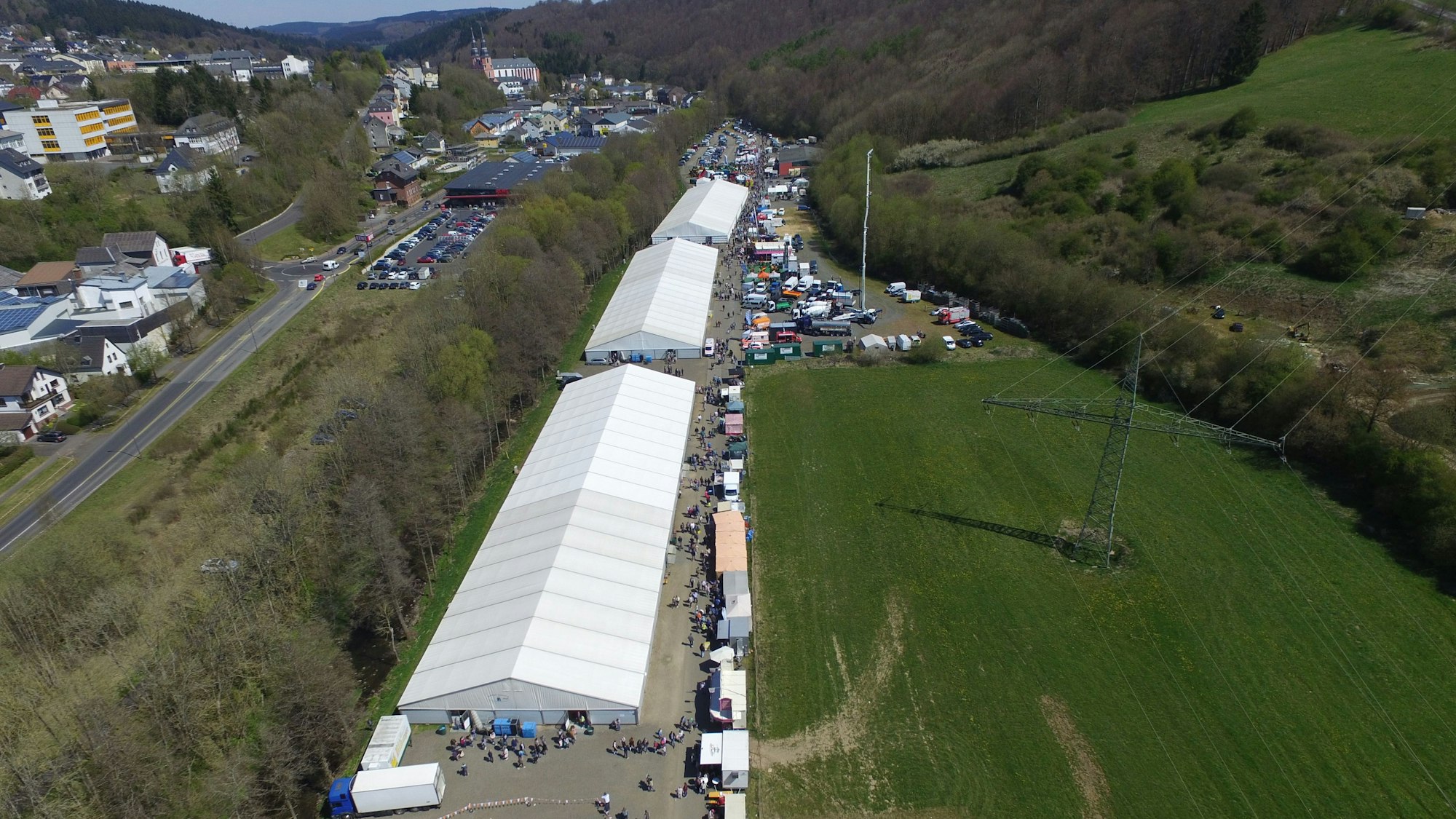 Das Ausstellungsgelände in Prüm von oben.