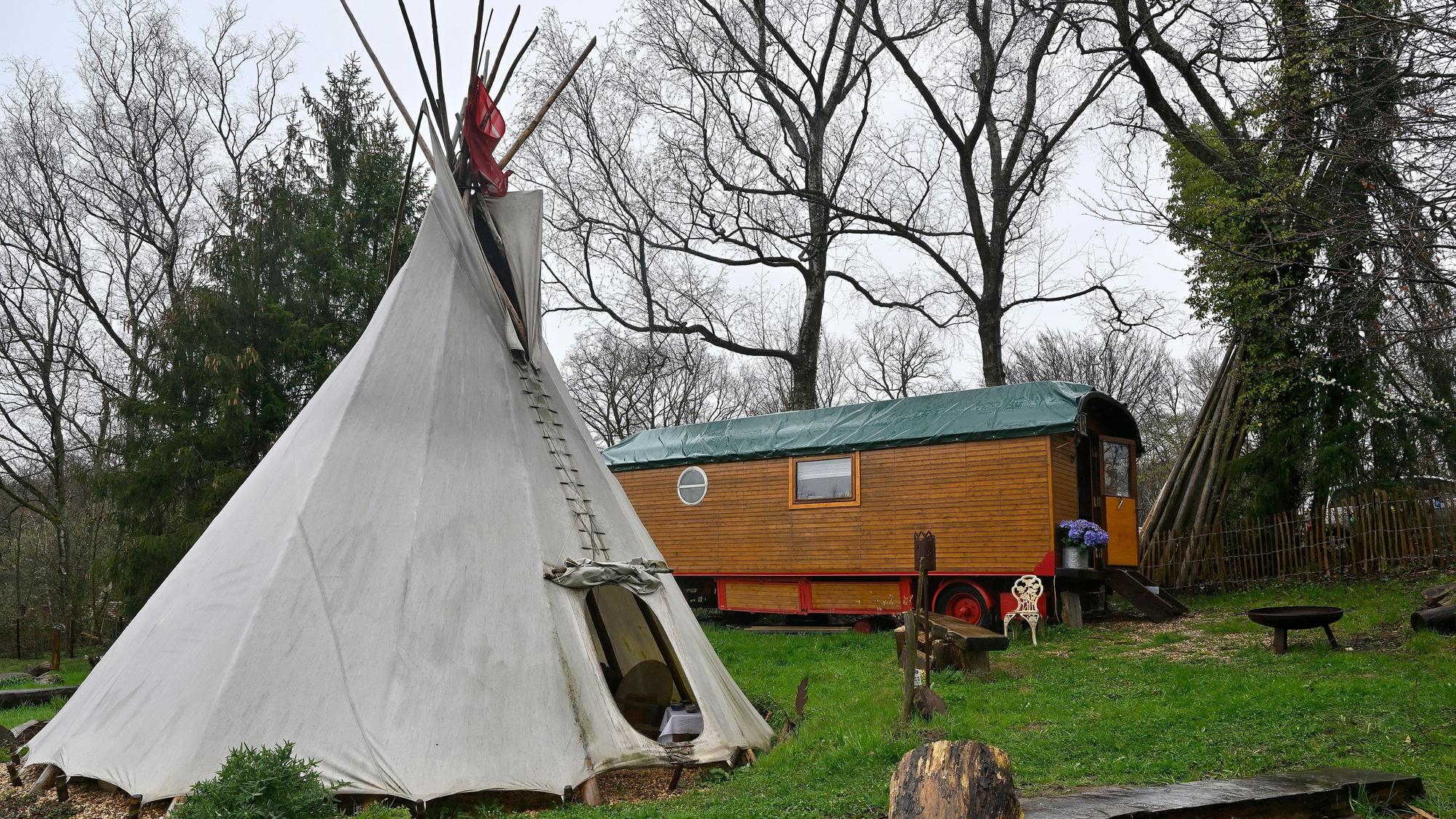 Das weiße Tipi soll den Schülern als Rückzugsraum dienen.