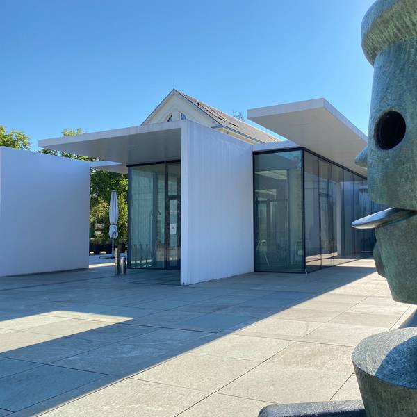 Außenansicht des Max-Ernst-Museums in Brühl