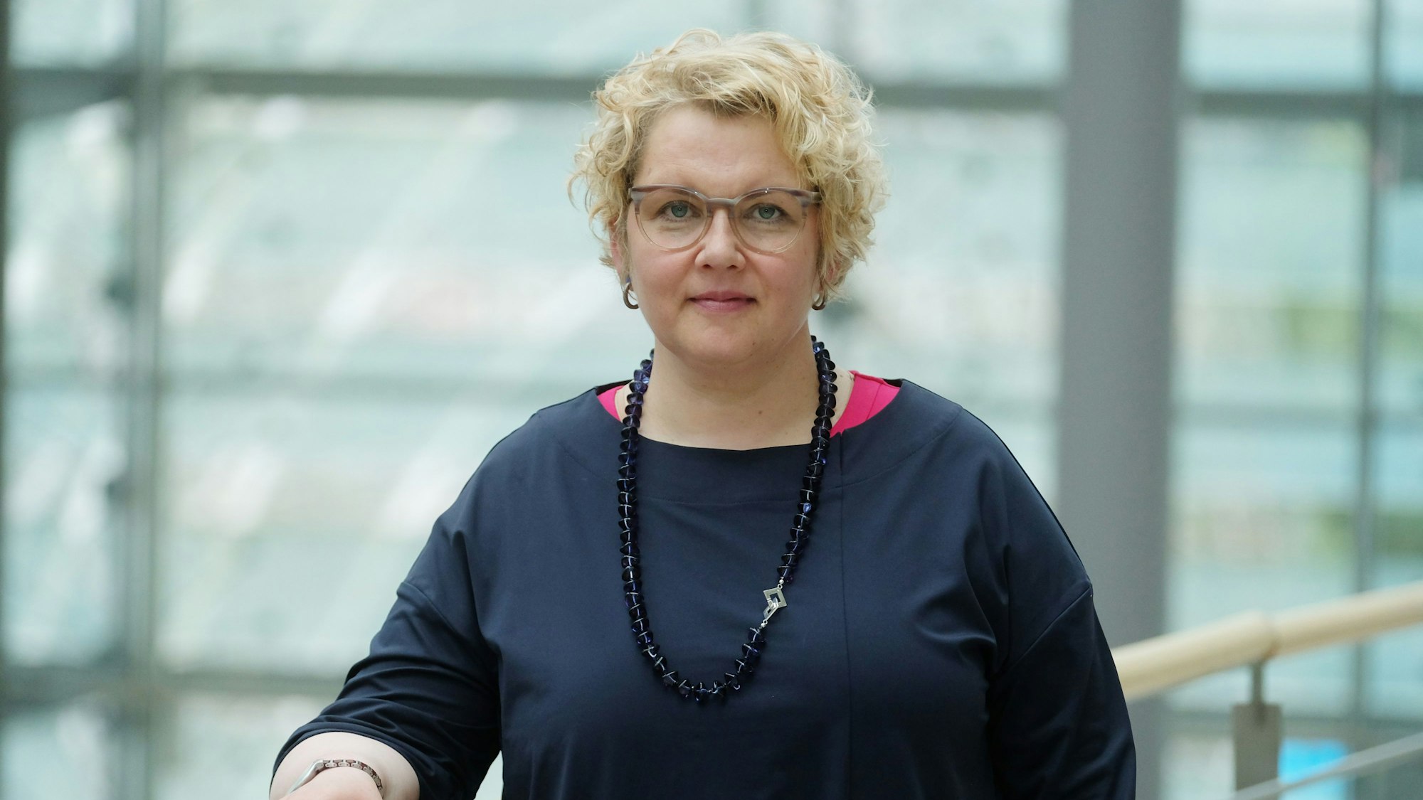 Maike Finnern, Vorsitzende der Gewerkschaft Erziehung und Wissenschaft (GEW), bei einer Pressekonferenz