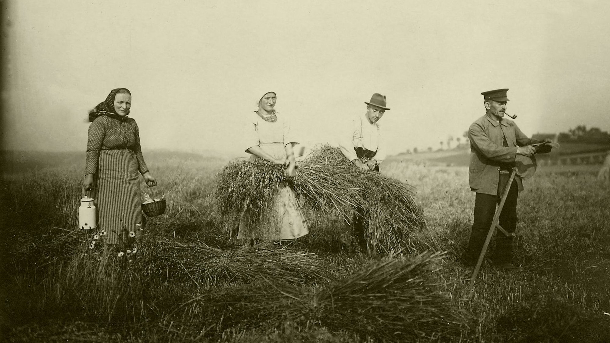 Dorfchronik Bronsfeld, Erntearbeit