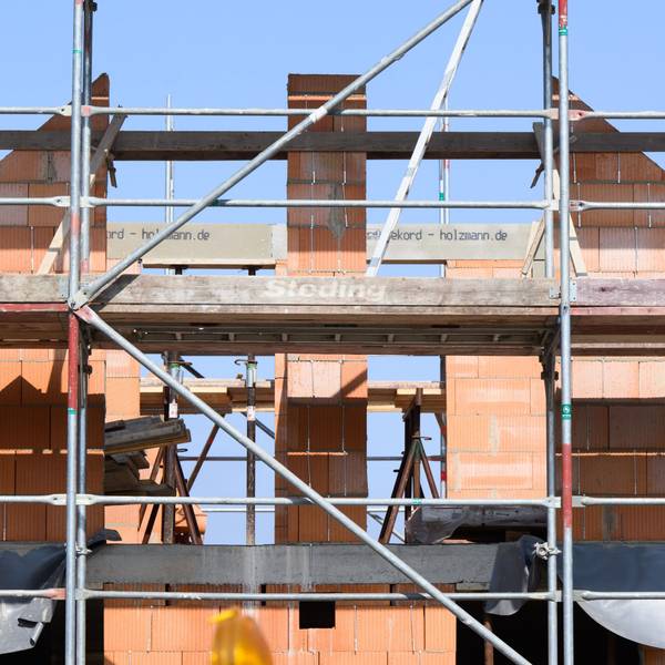 Der Rohbau eines Hauses