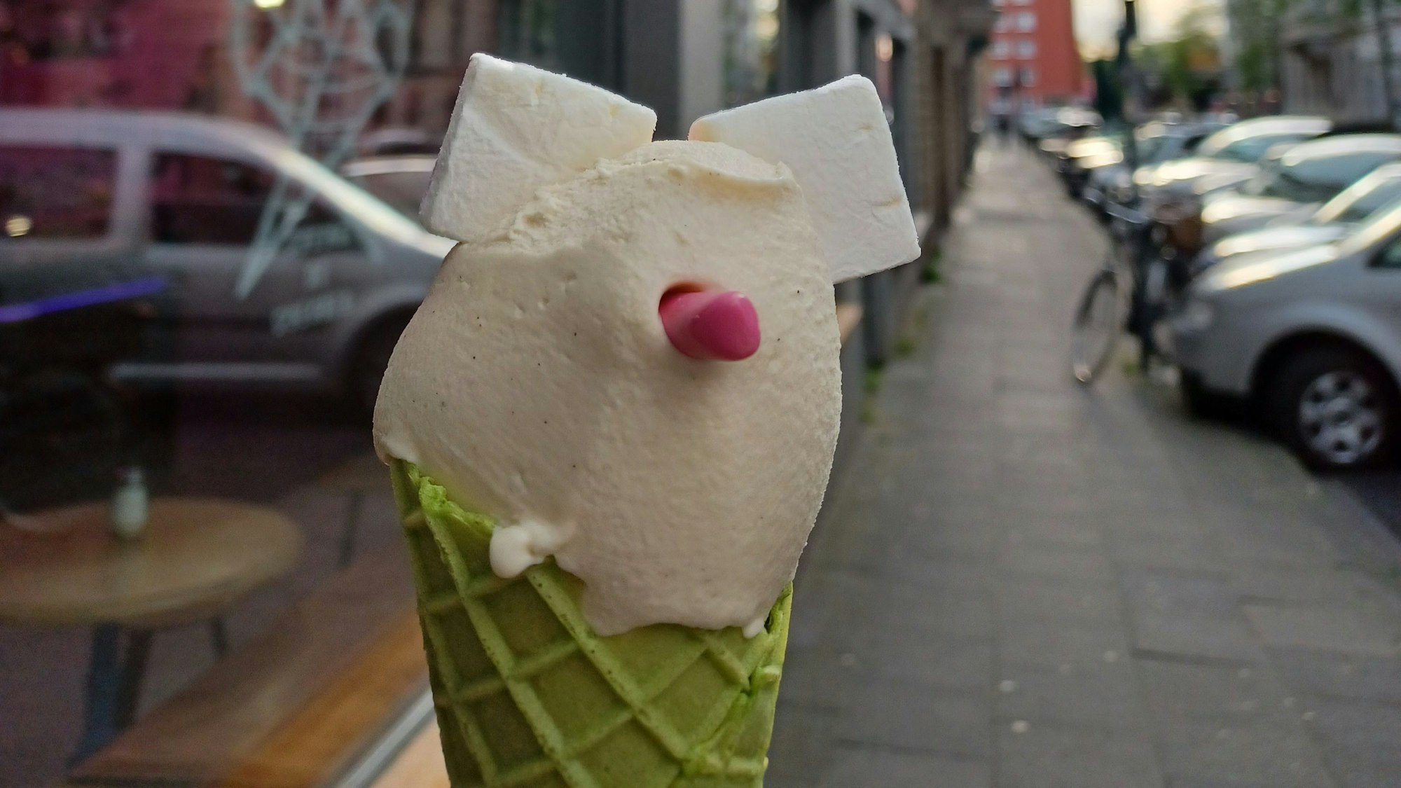 Eis bei Ice Cream United im Belgischen Viertel.
