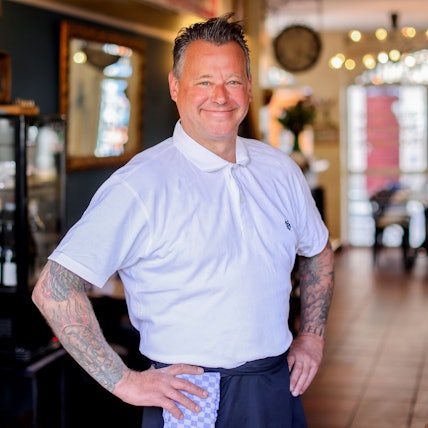 André Niediek, Inhaber des Maison Blue in seinem Restaurant