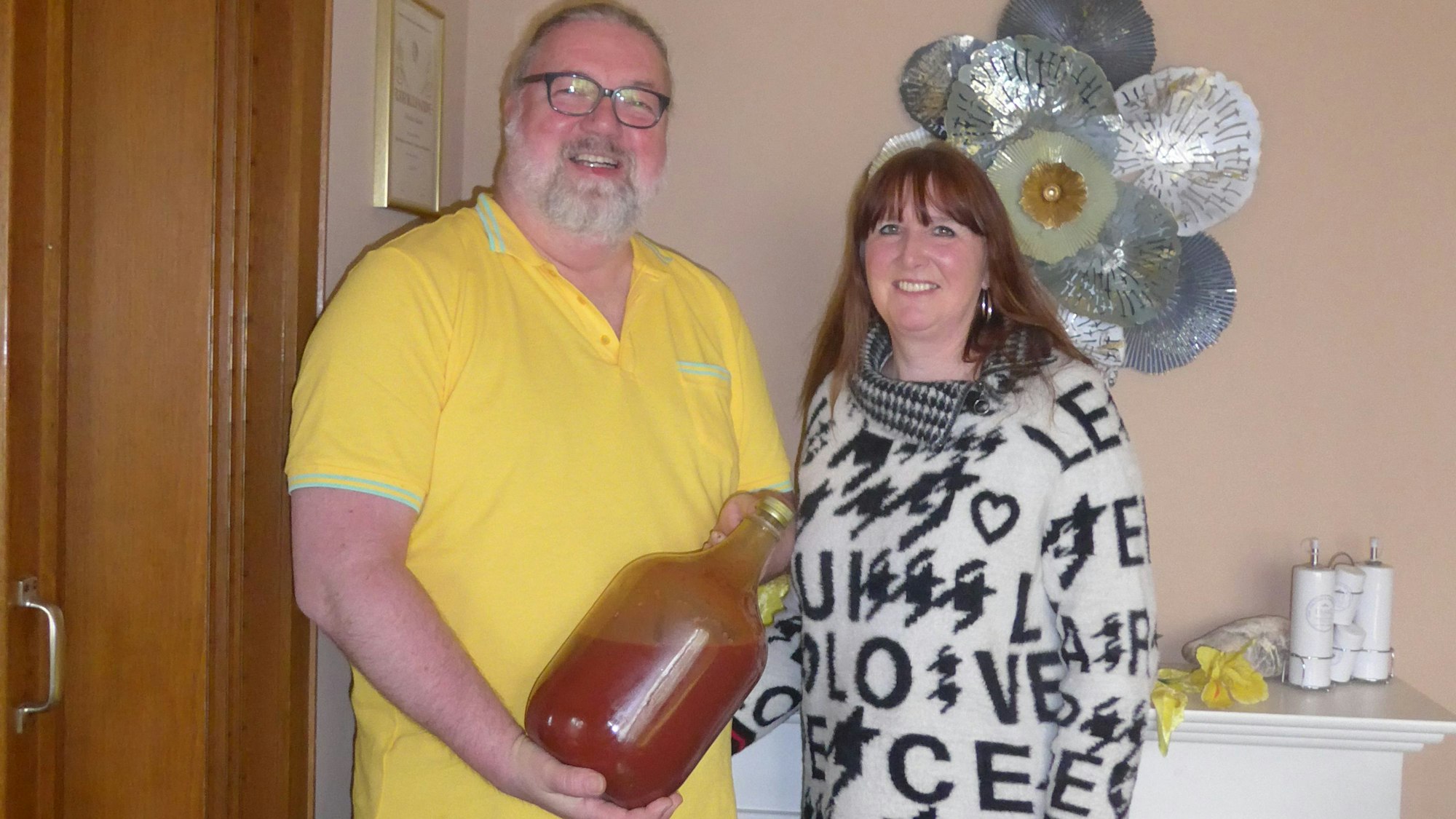 Lassen sich von ihrer Liebe zum Karneval auch schon mal kulinarisch leiten: Christian und Susanne Maassen