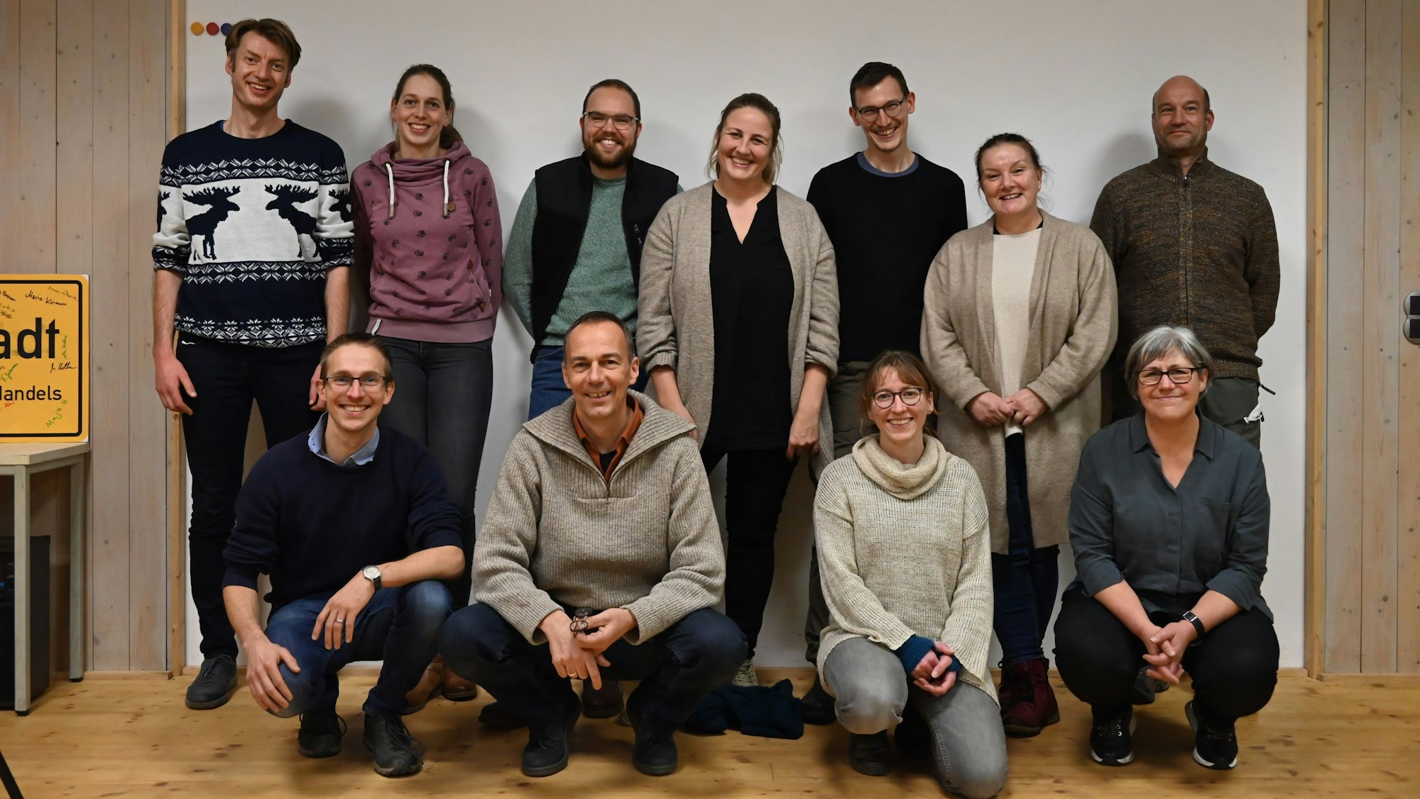 Oben links: 
Stefan Meisberger, Joyce Janssen, Nick Krahnen, Maike Guschal, Martin 
Woitsch, Irene Schmitz, Stefan Schütz, unten links: Peter Tröltzsch, Christian 
Chmela, Svenja Luther, Marita Hartmann