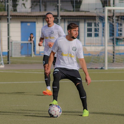 Mit dem FC Pesch kämpf Kaan Akca in der Mittelrheinliga um den Klassenerhalt.
