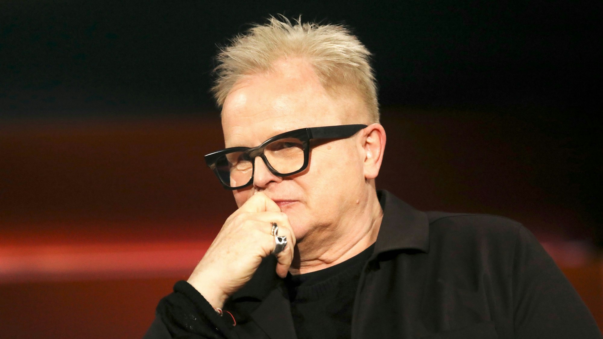 Herbert Grönemeyer fordert von der Politik Lösungen, für die Probleme der Gesellschaft.