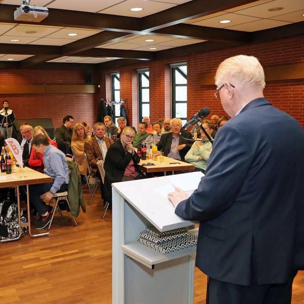 Zu einem Empfang aus Anlass des Tags der Arbeit hatte die CDA Rhein-Erft ihre Mitglieder nach Frechen eingeladen. Der Vorsitzende Hans Schnäpp begrüßte die Anwesenden.