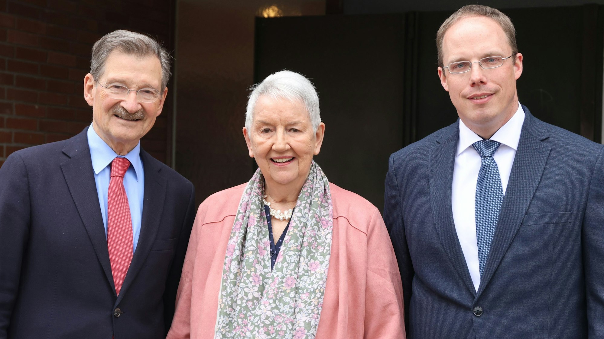Zu den Gratulanten von Ina Albowitz-Freytag gehörten am Samstag Hermann Otto Solms und Dominik Trautmann.