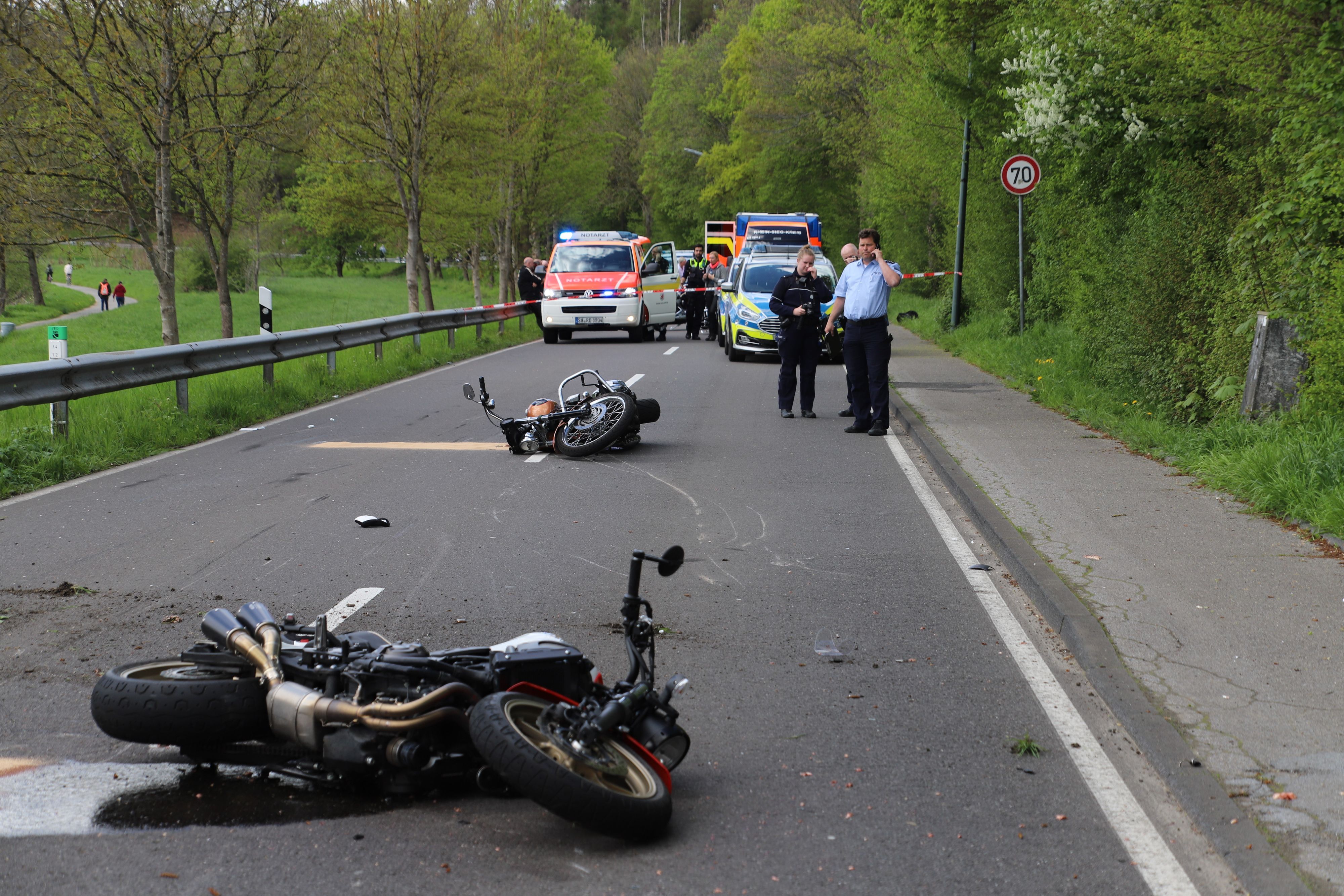 Bei einem Unfall auf der L 333 kurz vor dem Ortseingang Dattenfeld ist ein Motorradfahrer ums Leben gekommen.