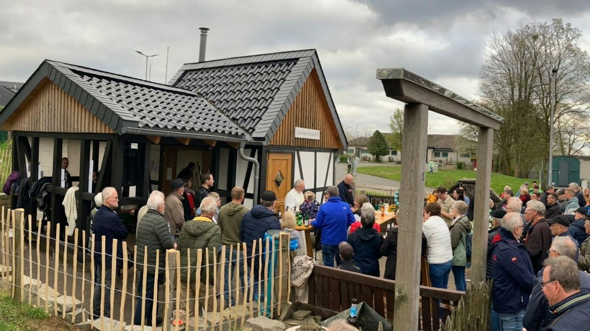 Wipperfeld, Eröffnung des neuen alten Backes.