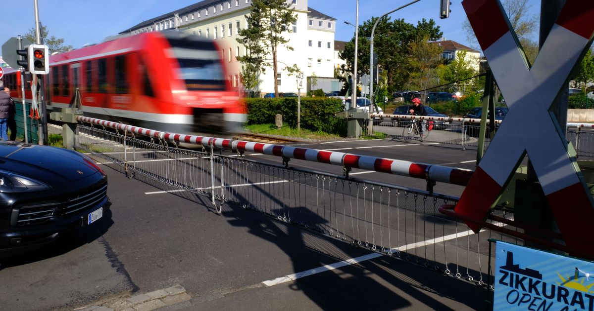 Longer waiting times: Level crossings in Mechernich closed for up to 35 ...