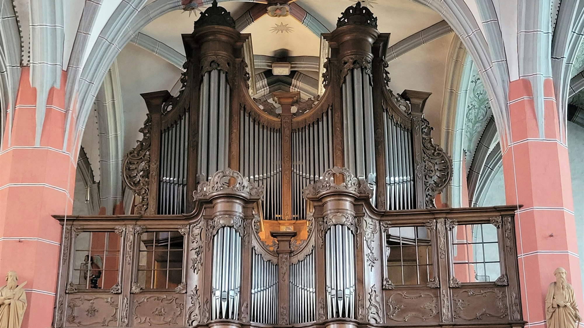Blick auf die König-Orgel in der Schlosskirche.