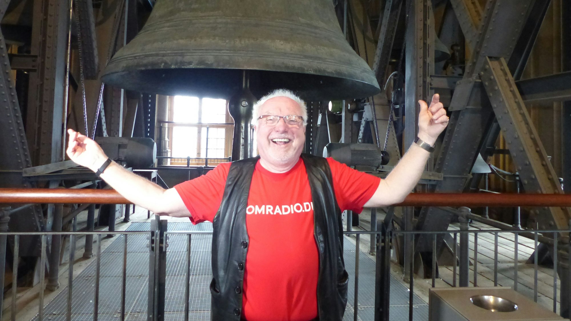 Willibert Pauels steht vor dem „Decke Pitter“