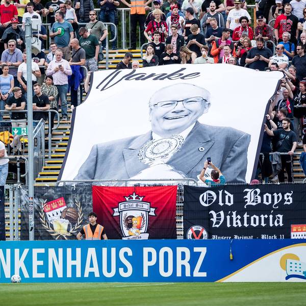 3. Fussball Bundesliga Viktoria Koeln - Borussia Dortmund II Plakat zum Gedenken an Franz-Josef Wernze 3. Fussball Bundesliga, Viktoria Koeln - Borussia Dortmund II, Koeln, Sportpark Hoehenberg DFB REGULATIONS PROHIBIT ANY USE OF PHOTOGRAPHS AS IMAGE SEQUENCES AND/OR QUASI-VIDEO. *** 3 Football Bundesliga Viktoria Koeln Borussia Dortmund II Poster in memory of Franz Josef Wernze 3 Football Bundesliga, Viktoria Koeln Borussia Dortmund II, Koeln, Sportpark Hoehenberg DFB REGULATIONS PROHIBIT ANY USE OF PHOTOGRAPHS AS IMAGE SEQUENCES AND OR QUASI VIDEO Copyright: xBEAUTIFULxSPORTS/Wunderlx