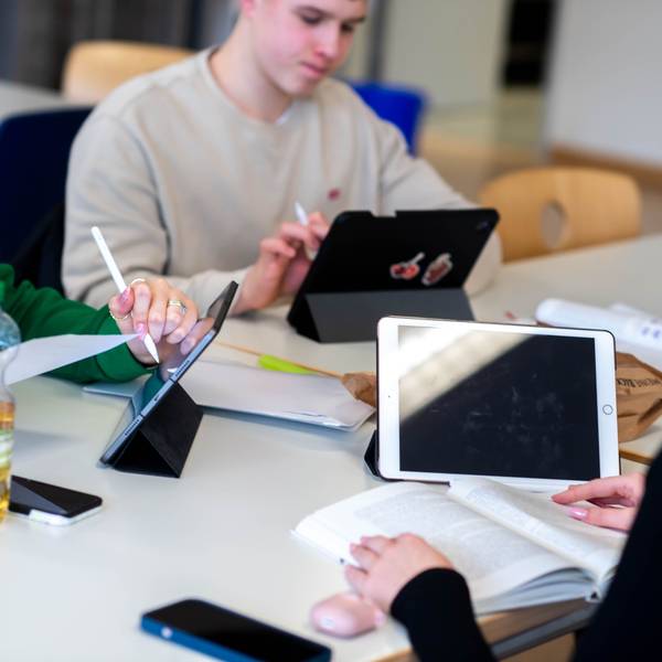 Der Unterricht selbst, aber auch die Arbeit der Schüler ist in den vergangenen Jahren digitaler geworden.