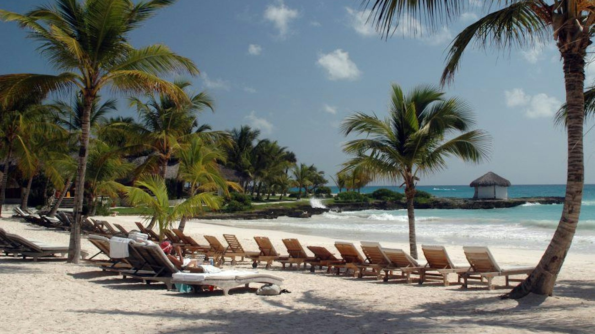 Strand in Punta Cana in der Dominikanische Republik: Auch im Ferienparadies kann man krank werden.