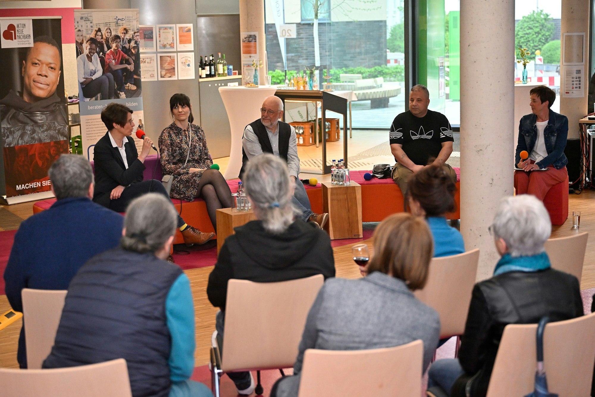 Podiumsdiskussion zum Thema Integration