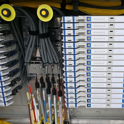 Verlegung neuer Glasfaserkabel