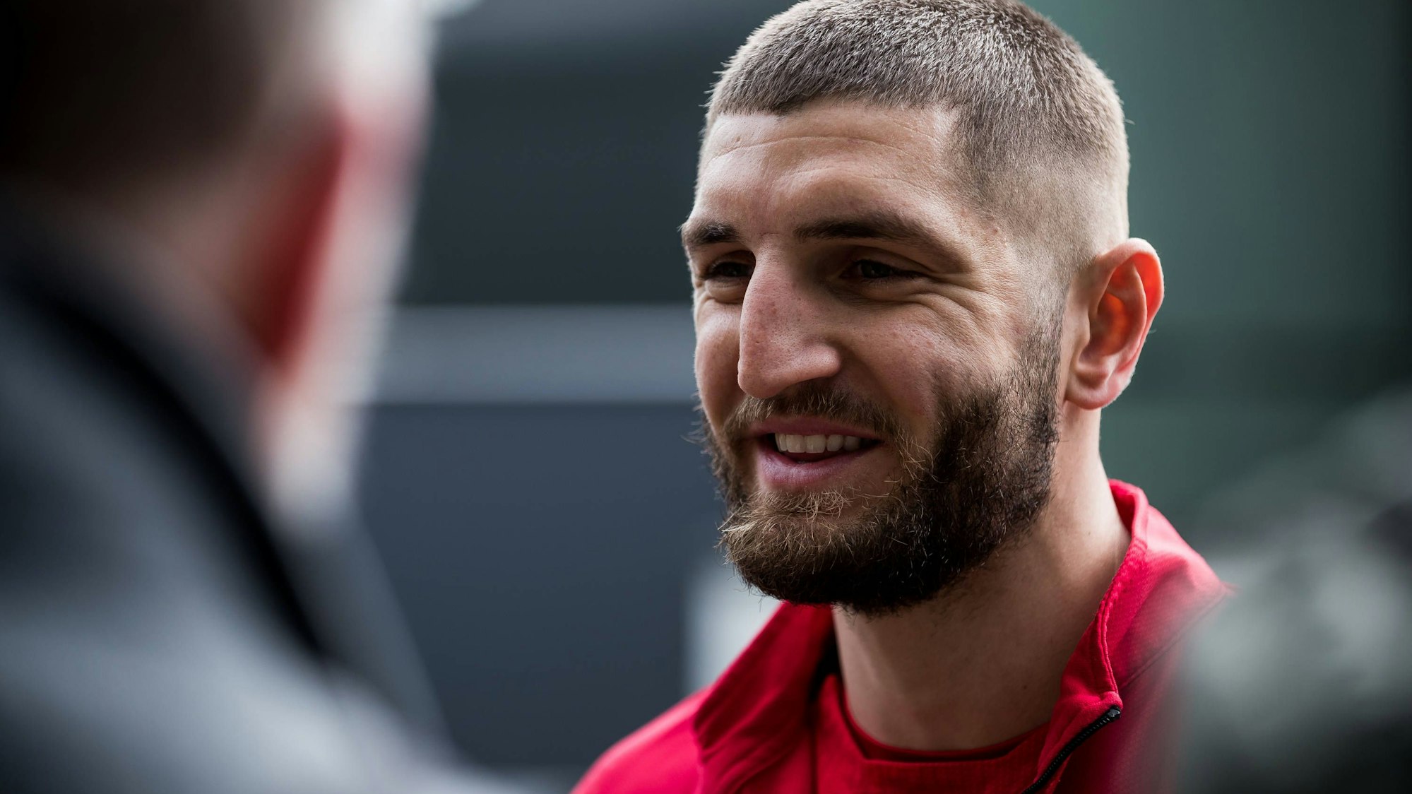 Training 1. FC Koeln Julian Jeffrey Jeff Chabot 1. FC Koeln, 24 im Mediengespraech Training 1. FC Koeln Geissbockheim