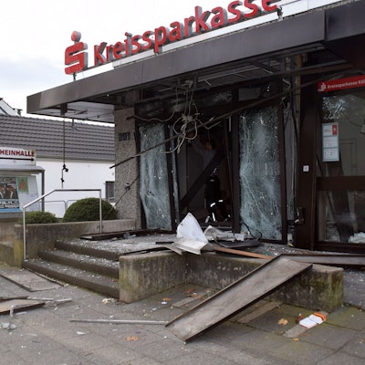 23. März 2023 Bornheim-Hersel. Am 8. November 2022 wurde der Geldautomat in der Herseler Filiale der Kreissparkasse Köln an der Rheinstraße gesprengt. Foto: Frank Engel-Strebel