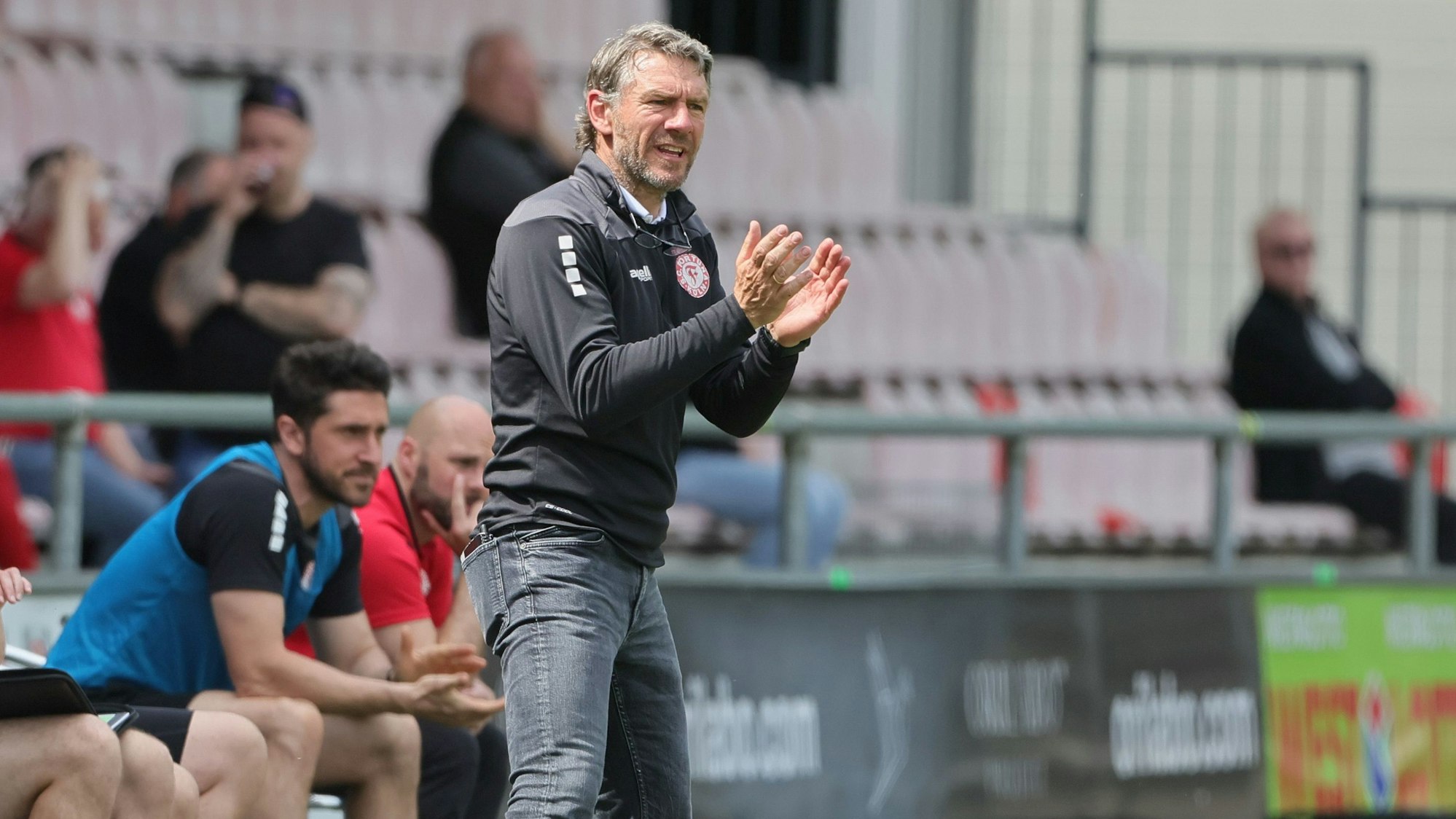 1.FC Köln U23 vs. Fortuna Köln, Regionalliga West, Saison 2022/23, Trainer Markus von Ahlen (Fortuna), 06.05.2023, Bild: Herbert Bucco