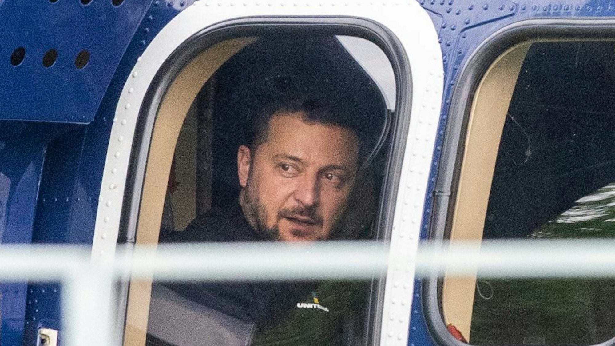 Von Berlin nach Aachen: Wolodymyr Selenskyj in einem Hubschrauber der Bundespolizei.