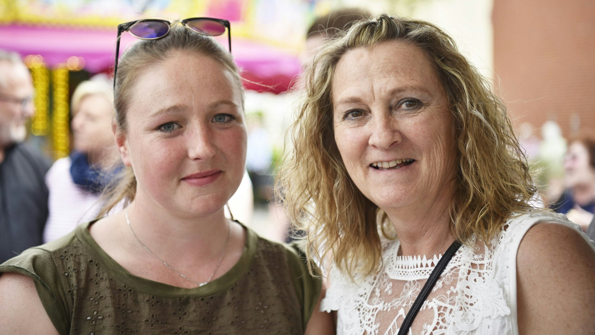 Die beiden Organisatorinnen des Kommerner Marktes.