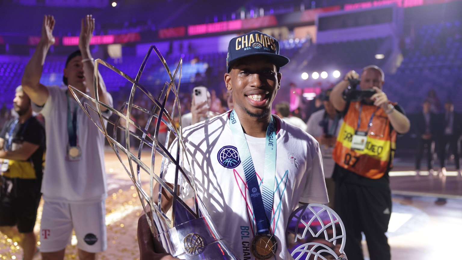 TJ Shorts II von den Telekom Baskets