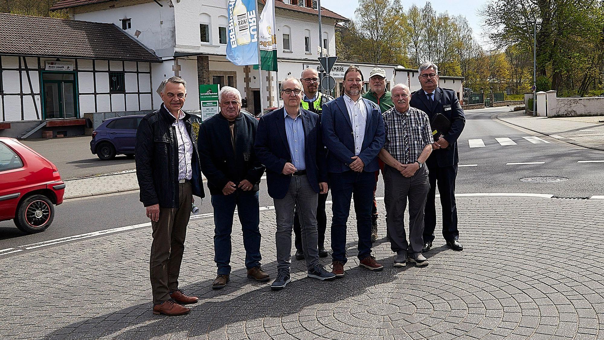 Die Organisatoren: Rudolf Westerburg (v.l.), Christian Lebeau, Wilfried Knips, Volker Braun, Thierry Alken, Arnd van Koll, Ignaz Halmes und Tido Janssen.