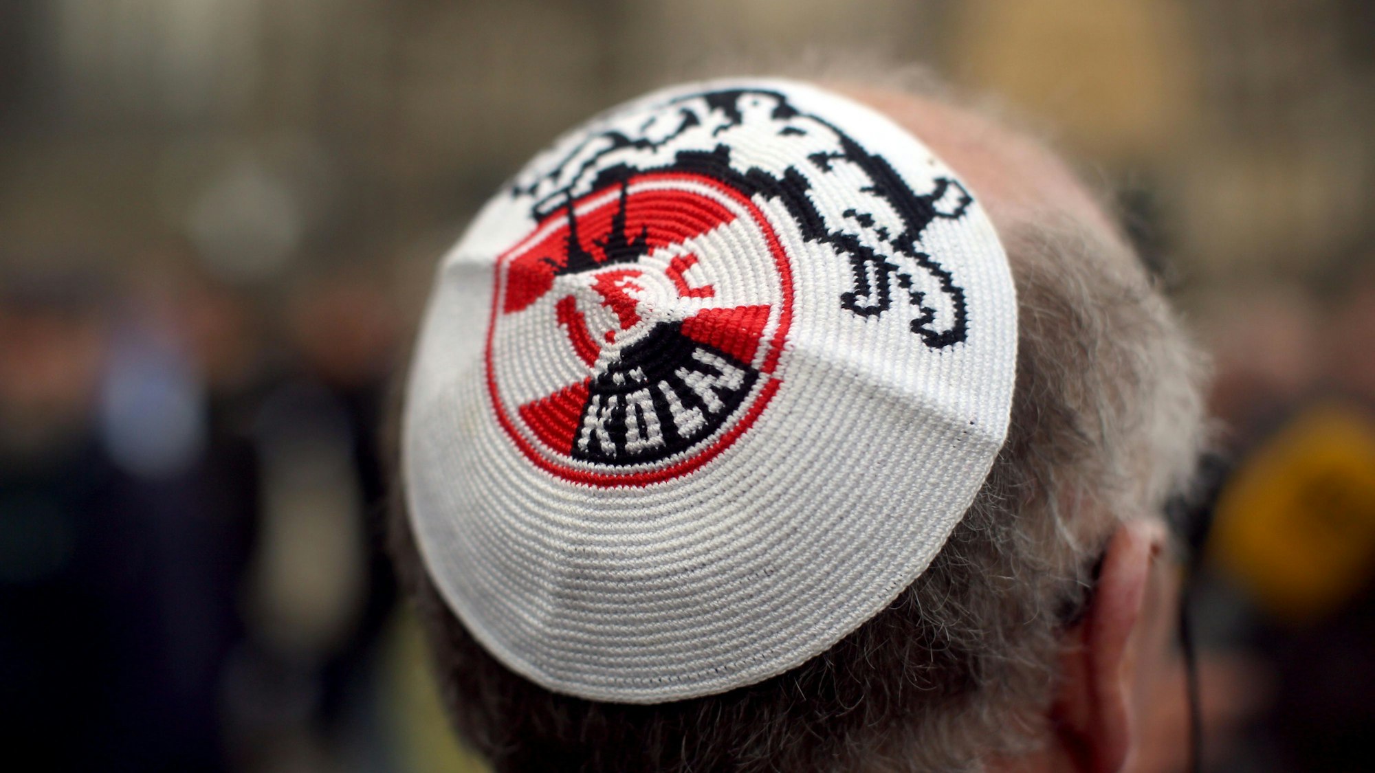 Ein Mann mit einer Kipa