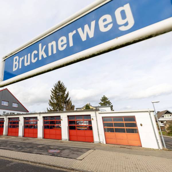 Das Gebäude der Freiwilligen Feuerwehr im Brucknerweg in Rheinbach am 21.12.2022.