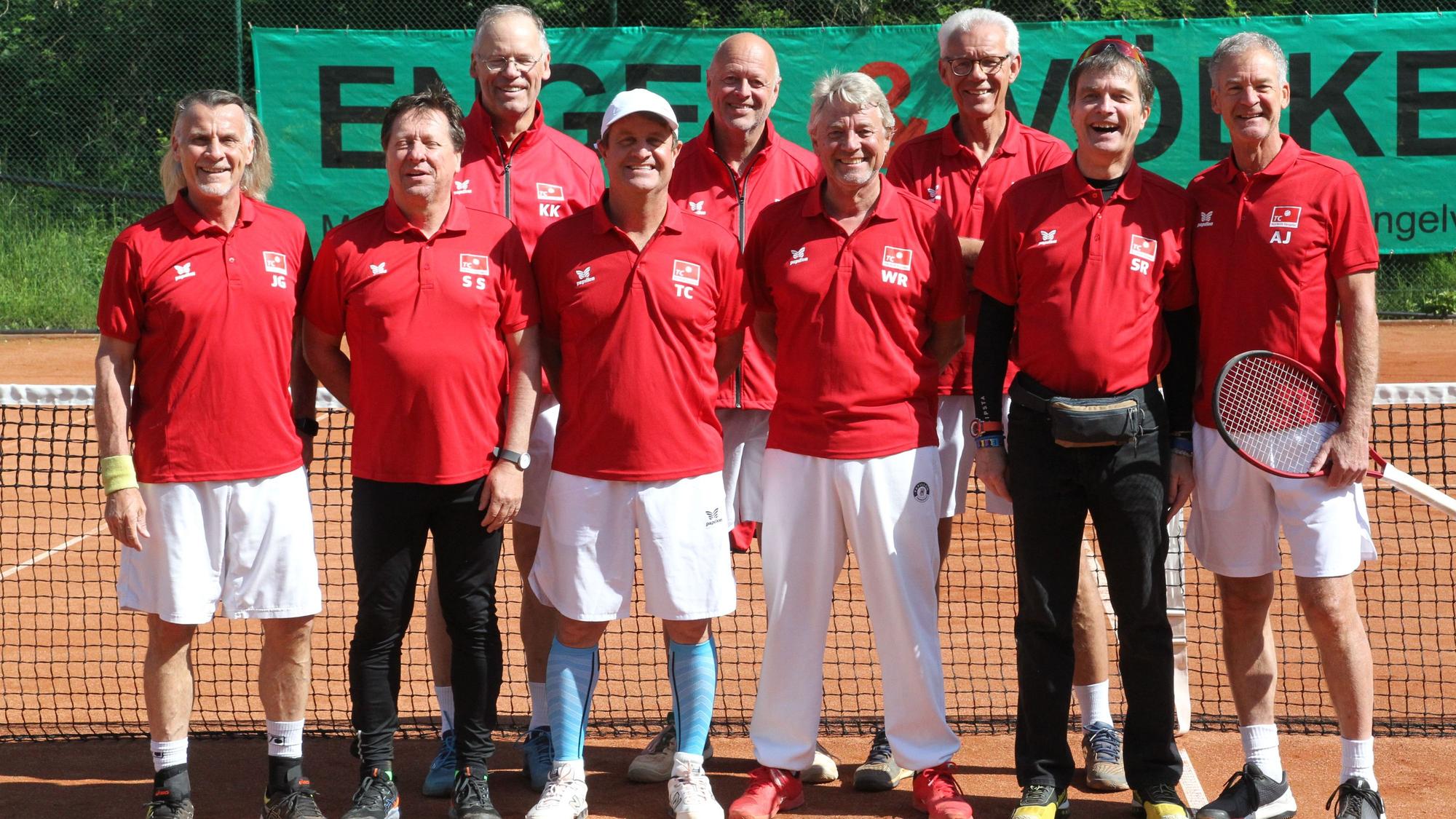 Johnny Goudenbour (von links), Sascha Schülgen, Karl Heinz Kremer, Tom Coulton, Harald Langels, Wolfgang Runnebaum, Christoph Graff, Stefan Reddemann und Anders Järryd von RW Hangelar